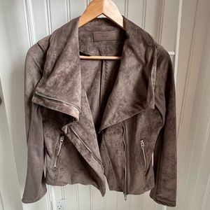 Faux suede jacket very soft size small Blank NYC